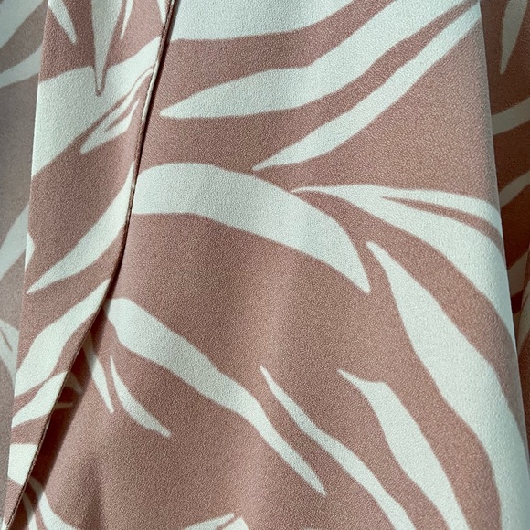 NWT Lush Dusty Rose Palm Leaf Blazer - Picture 8 of 11